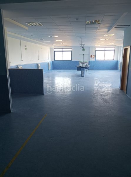 Foto b1961c18-c75b-40c0-842c-79d70893d71d. Edificio en Cabra