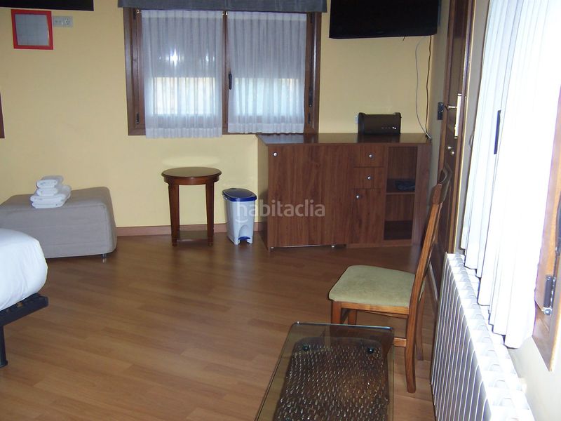 Foto 4d1f0a9d-6155-4d21-86f3-b2e71778029b. Casa amb aparcament a Soba