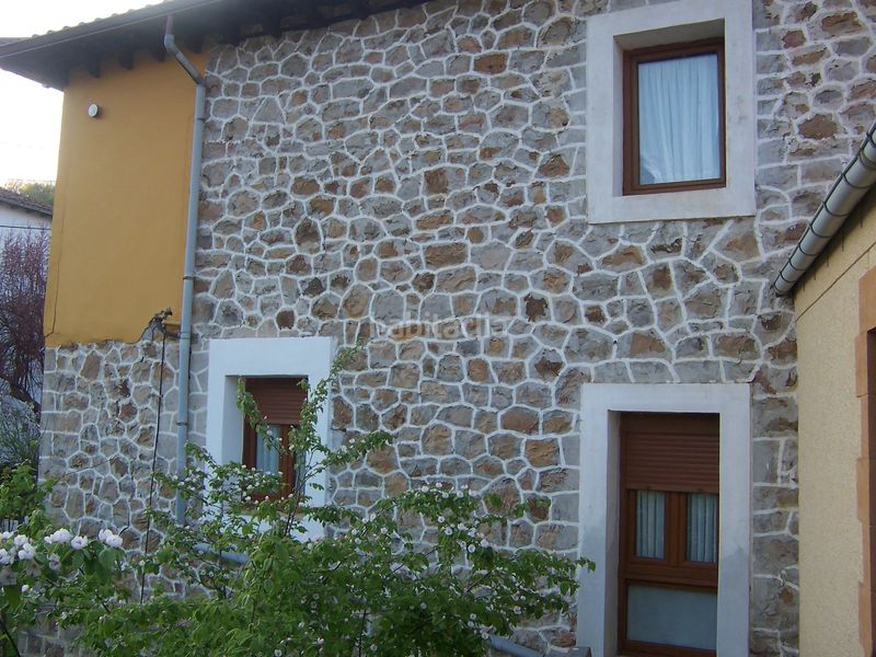 Foto 583e01c4-18bc-4e00-bb1d-5752daba7081. Casa amb aparcament a Soba