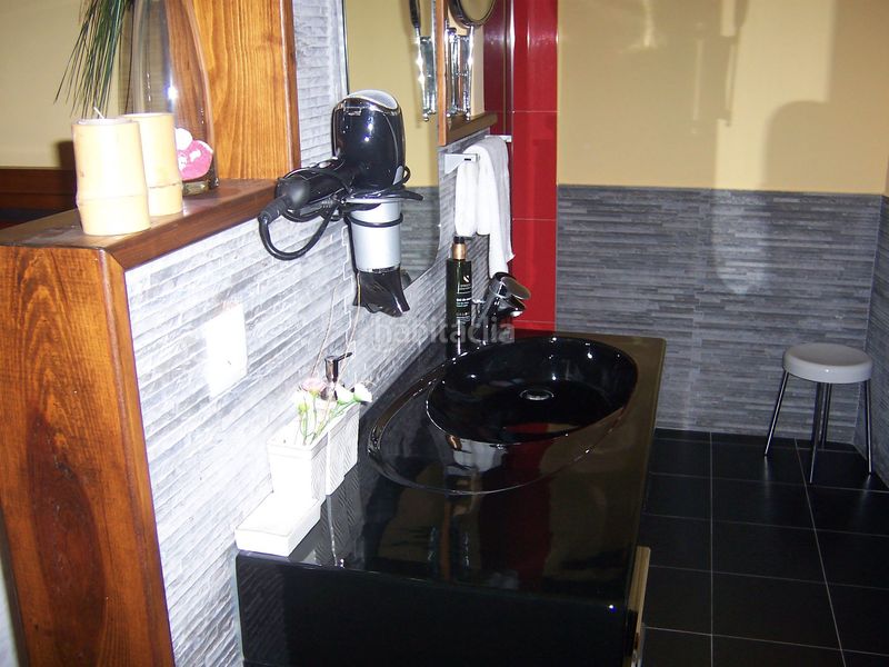 Foto 5a696e6c-9c1e-44ef-be84-5deb4660074b. Casa amb aparcament a Soba