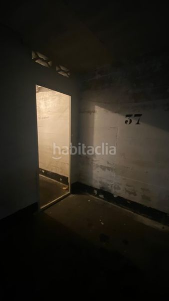 Foto 02623948-8afe-4cd9-90a5-81b4a11ffaea. Aparcament cotxe a Valdenoja Santander