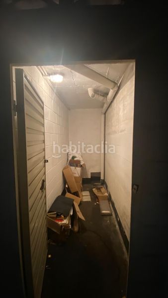 Foto ac31861a-7f4b-48ff-ab92-f39a00f01690. Aparcament cotxe a Valdenoja Santander