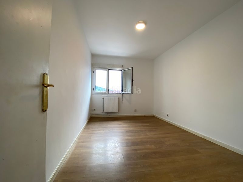 Foto 448271be-621d-487b-818a-d85a25ba8cdb. Pis a Lugones Siero