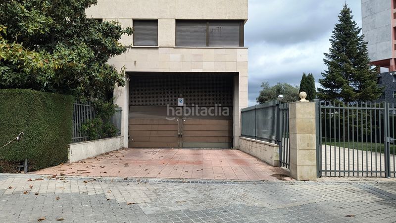 Foto 560c3ad6-d94d-4232-a1a1-0470bdd20894. Aparcament cotxe a Sanchinarro Madrid
