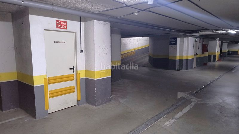 Foto bfa6b616-720e-4467-ab75-b5498644efde. Aparcament cotxe a Sanchinarro Madrid