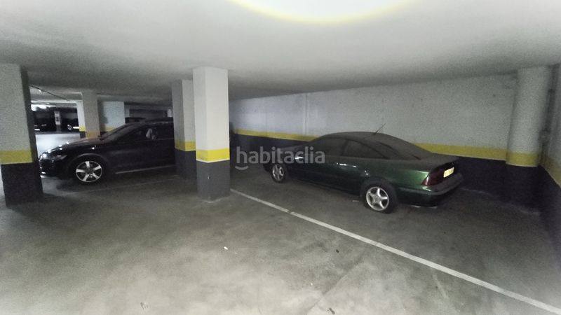 Foto d448c98a-c50b-442d-bd8e-d6688212c15c. Aparcament cotxe a Sanchinarro Madrid