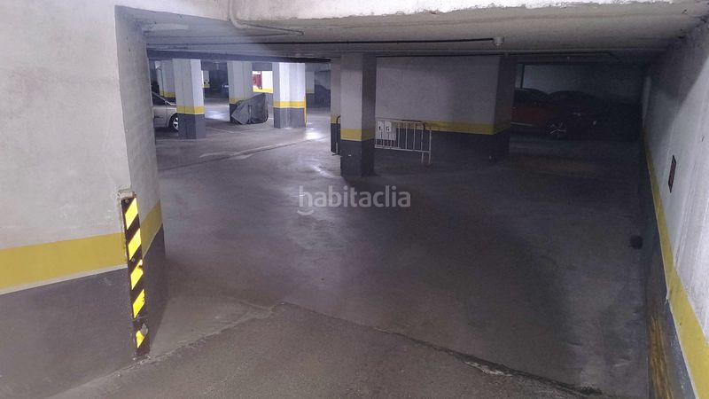 Foto efddab06-00ca-42a4-8107-b70c9a2cc684. Aparcament cotxe a Sanchinarro Madrid