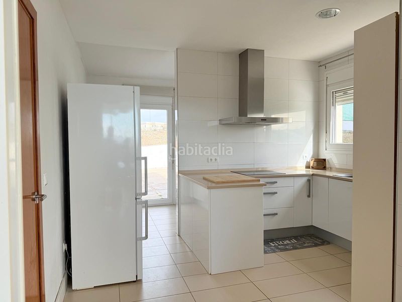 Foto 07ef7d8a-7a5e-4fe7-bbf4-f9c8c4faf4f6. Casa amb aparcament a Layos