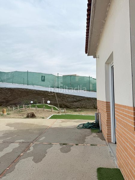 Foto 81b5c347-21dd-4cdd-bb87-7e76160b4552. Casa amb aparcament a Layos