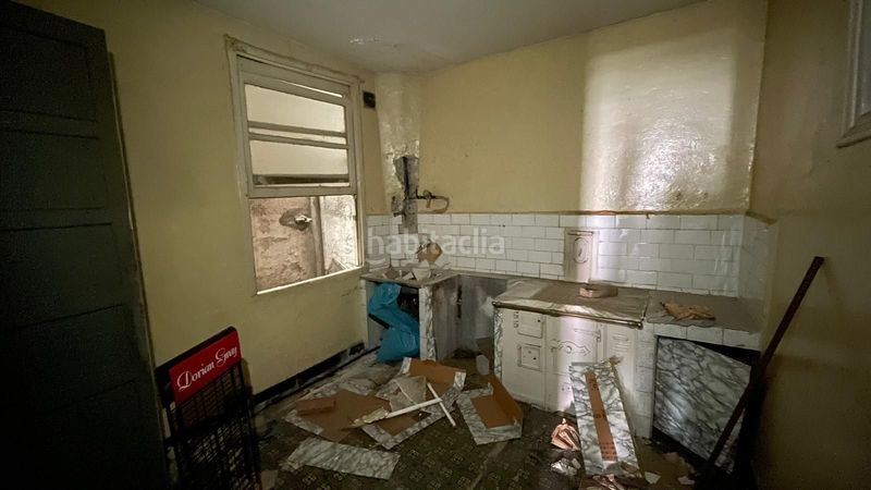 Foto f6626bed-4f5b-4473-a70d-554b683e7b8c. Edificio en Castro de Rei
