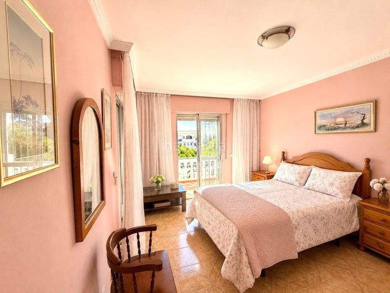 Foto 3f5d22f6-c154-49c6-9b3e-6cf1e652f605. Casa adossada amb aparcament a Avda Pescia - Ctra de Frigiliana Nerja