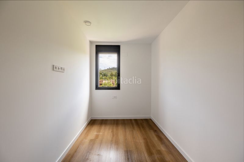 Foto 916d6ccd-1a61-403f-aabd-03e2e1489637. Casa adossada amb aparcament a Torrelles de Llobregat