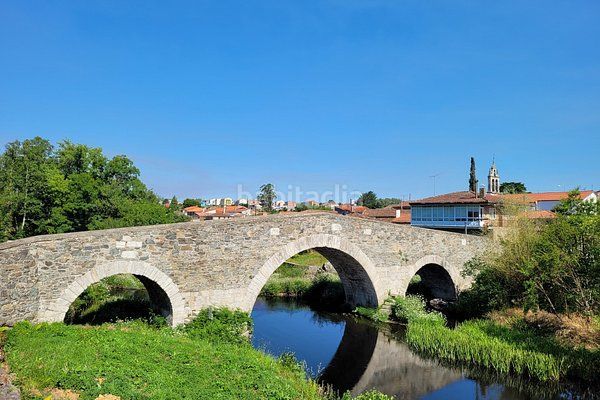 Foto 6132e3a5-54f3-43b2-b4d8-f17b79bf1119. Masia a Arzúa
