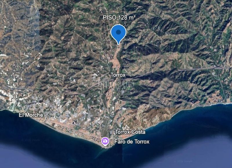 Foto 51f32e5b-11f1-4587-807f-995abee94973. Pis amb aparcament a Torrox pueblo Torrox