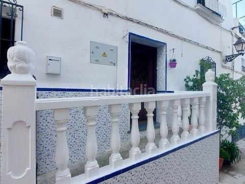 Foto 69b00f15-2d7d-42f1-955a-ca075b730cb8. Casa a Torrox pueblo Torrox