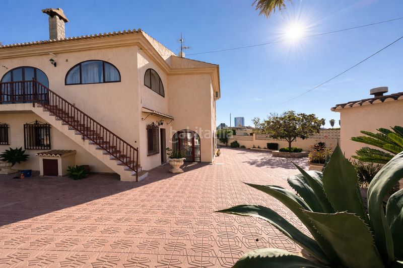 Foto 51845f9b-3af7-42c1-85ef-64220a473a6d. Casa amb aparcament a Gargasindi - Garduix - Colina del Sol Calp