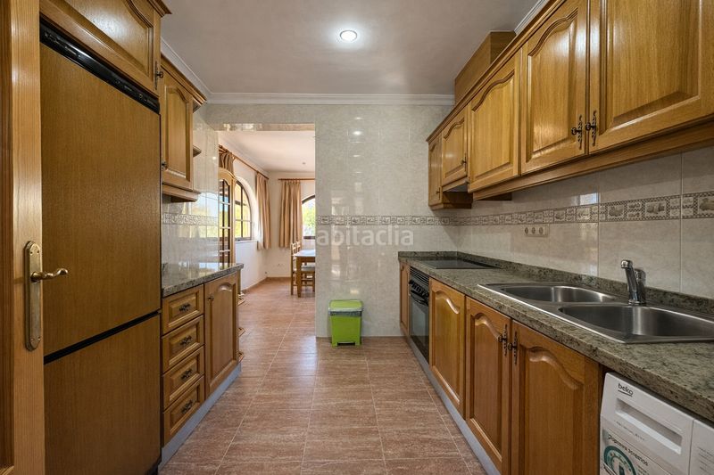 Foto ba8abdd3-643c-4839-a2ee-27ea15659a14. Casa amb aparcament a Gargasindi - Garduix - Colina del Sol Calp