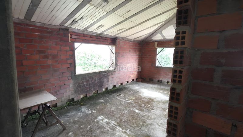 Foto b9732e9f-d447-4503-973b-87e699bf43e5. Casa amb aparcament a Mos