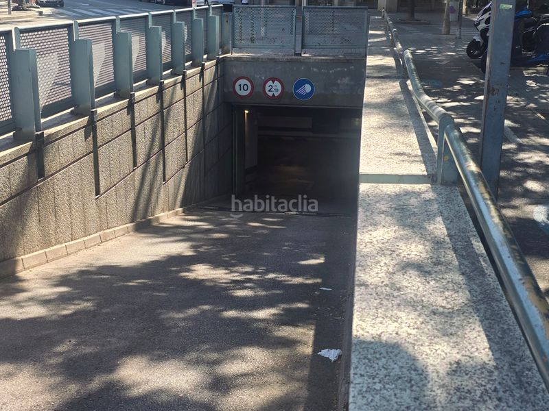 Foto d46acbd5-0a16-472f-a2b8-0557a7d7b4d8. Aparcament cotxe a Creu Alta Sabadell
