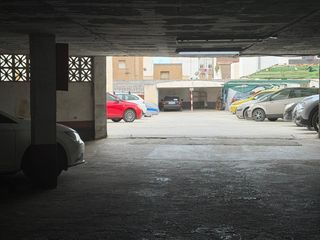 Posto auto  Calle la regente