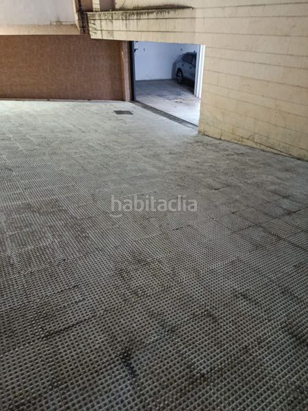 Foto 6c31e634-0854-4a43-99f1-3b64eacc2212. Aparcament cotxe a Écija