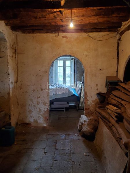 Foto 9947619f-03cc-48f6-a49c-adc2df774585. Edificio in Soba