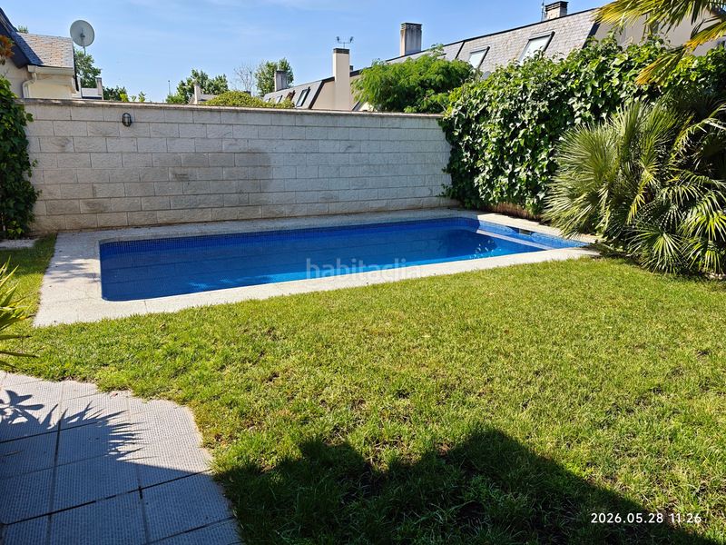 Foto bebb5967-47c2-4697-8bb4-a0c27e515a65. Casa amb aparcament a La Montaña - El Cortijo Aranjuez