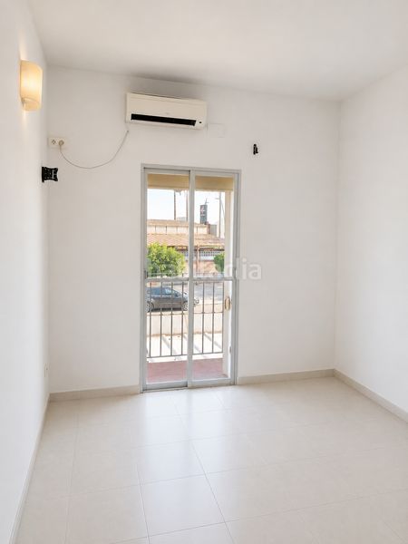 Foto b946458d-d8ca-442d-8a31-6c3bf0c7bfcc. Edifici a Luisiana (La)