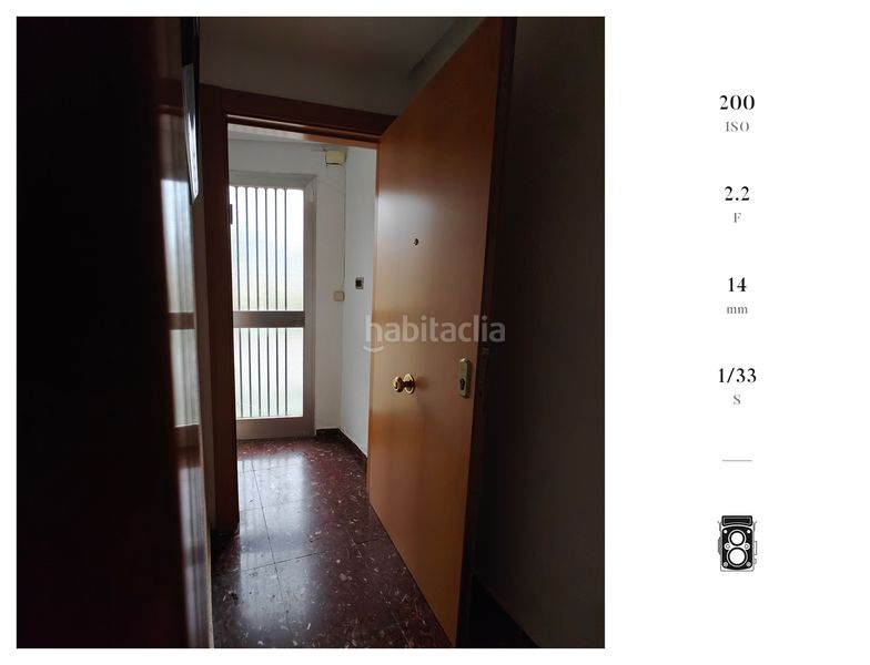 Foto 3fa3be33-4d57-4056-a62c-d2d1ca62b986. Edifici a Cadrete