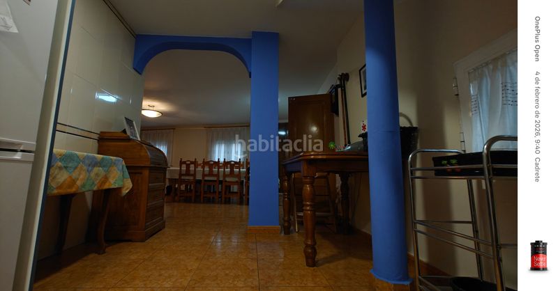 Foto 544a5055-8ecf-445d-8842-0baf431e8d55. Edifici a Cadrete