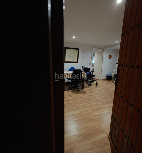 Foto 6f58257b-ea8b-4930-b0bf-f574497d7f5f. Edifici a Cadrete