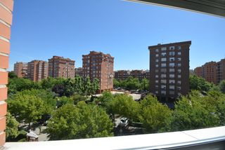 Appartamento in Calle León Felipe