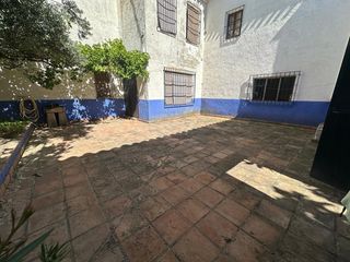 Casa  Calle benedicto antequera
