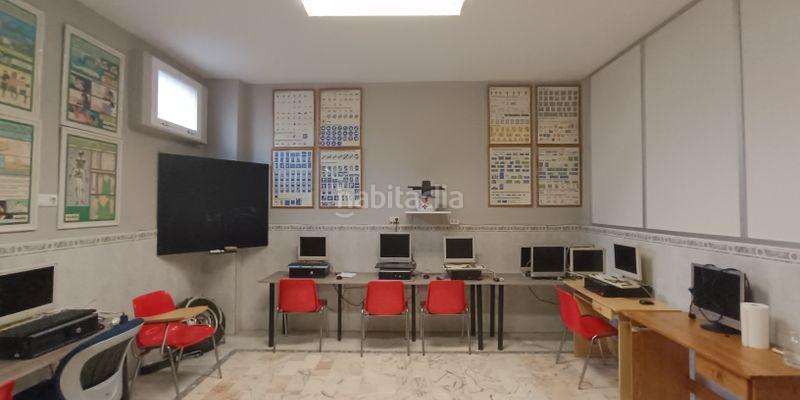 Foto 99aa669a-c8df-4794-8cb2-1b0633bfa6f5. Local commercial dans colores - entreparques Sevilla