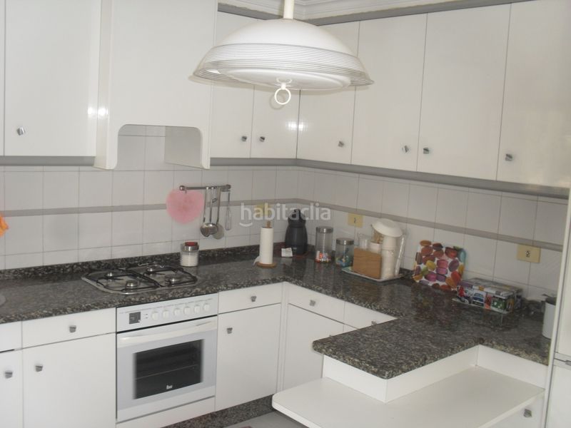 Foto 0f2f316d-5f07-43c4-9901-b0ad33ea6bd7. Casa amb aparcament a Teis Vigo