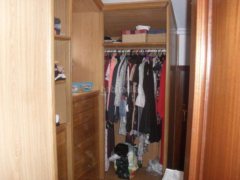 Foto 190c7e0a-6ed0-4efd-8b69-56ff445a6794. Casa amb aparcament a Teis Vigo