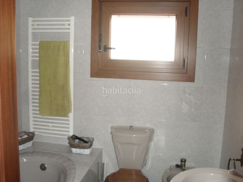 Foto 49e12cb4-b6ca-42cb-b92d-94f0aa52e394. Casa amb aparcament a Teis Vigo