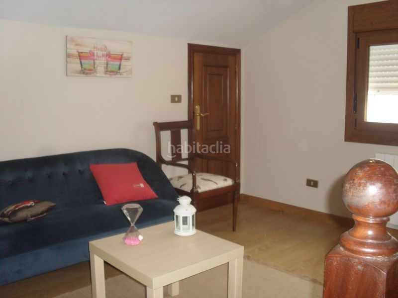 Foto 64308fed-787b-4789-ad6a-a42b93cae0c5. Casa amb aparcament a Teis Vigo