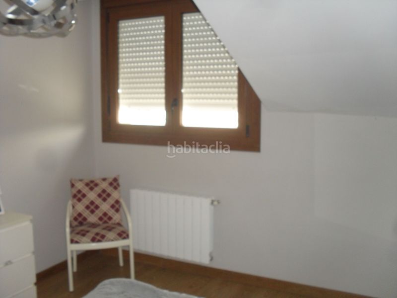 Foto 67b2dc67-fefd-4cb9-959e-cf1b17dcd7e5. Casa amb aparcament a Teis Vigo