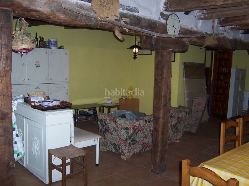 Foto 0fea64a0-8d80-4f1a-8753-f631a6780c24. Casa a Valdeolea