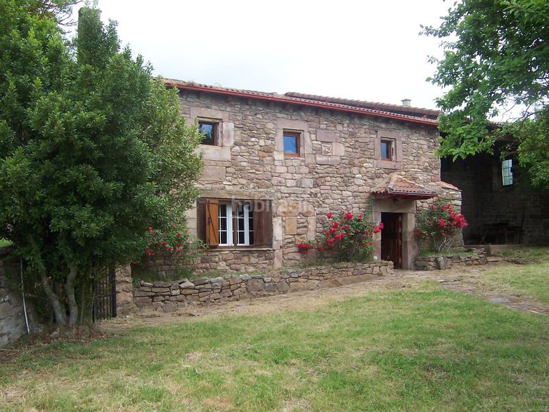 Foto b6ad7188-6f1c-4c67-b380-91bb7444fa13. Casa a Valdeolea
