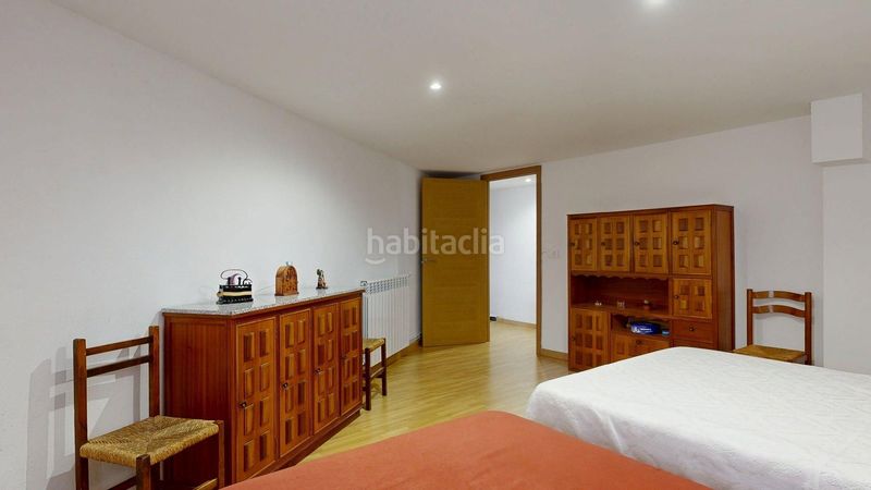 Foto ba9416b4-fec9-4dd7-a36e-b28ee87b859f. Casa a Cadrete