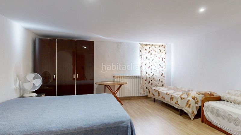 Foto d4579c85-9c56-4b48-89e8-2282eea59d34. Casa a Cadrete