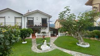 Casa adossada  Barrio la iglesia