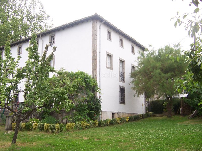 Foto 780eeddd-5ec0-4364-bf0a-04844ebd0aff. Casa amb aparcament a Soba