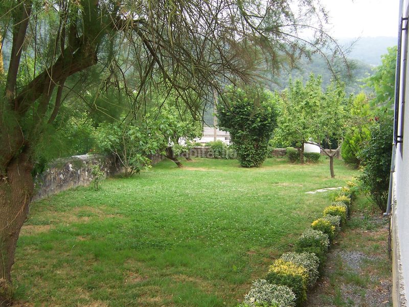 Foto f646eb91-8c91-4660-a3b3-f722680c9dc0. Casa amb aparcament a Soba