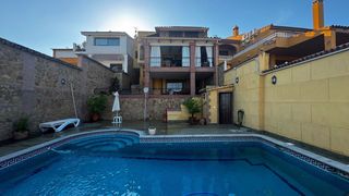 Casa a schiera  Avenida atalaya encantada (jaras)
