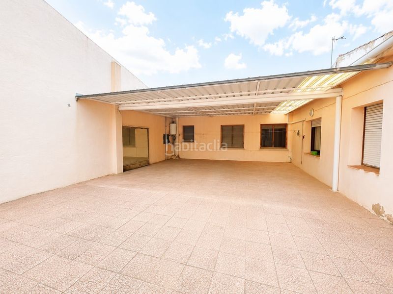 Foto dd4efa36-fc7a-4ae5-b12d-eaf61a8ad9ff. Casa en Llorenç del Penedès