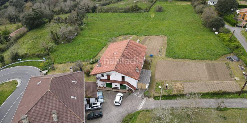 Foto a15b26ef-c116-4e4b-8067-3e18fb9eb001. Casa adossada a Galdames