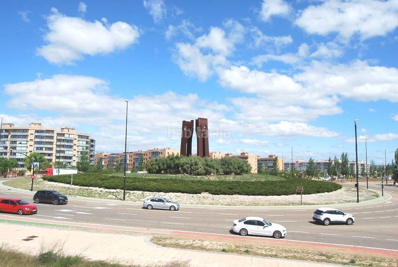 Foto ad607d1f-2ac4-4d8a-9133-03a0ed51d59e. Aparcament cotxe a Valdespartera Zaragoza